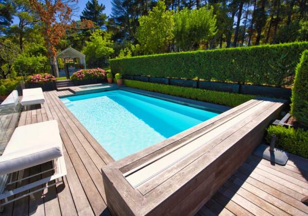 Entertainer fibreglass pool with spa installed in Barwon Heads by Luxx Pools