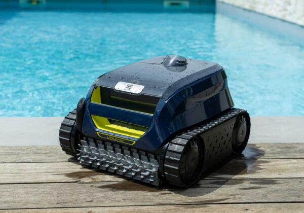 Robotic pool cleaners by Luxx Pools in Geelong